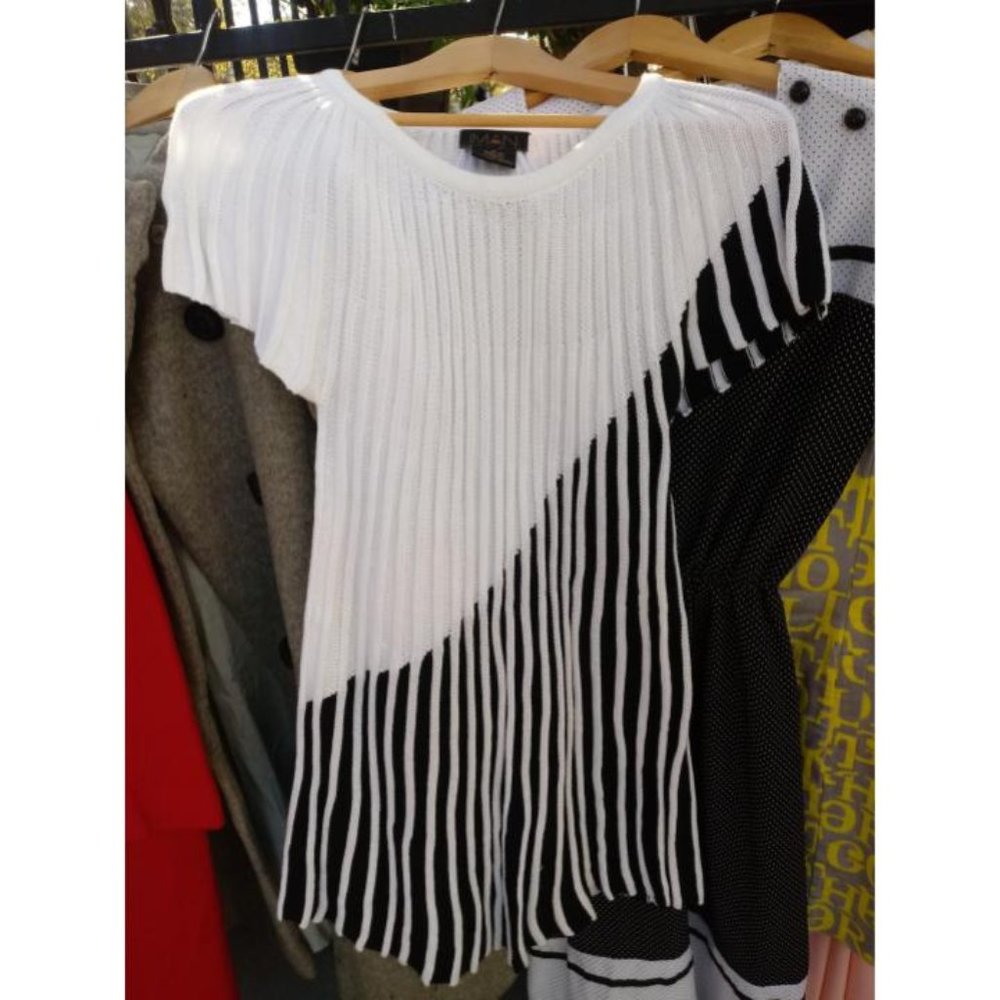 Black & White Knit Top/Dress
